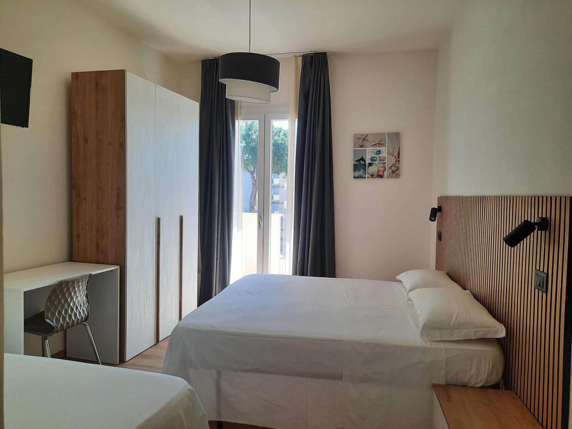 Hotel Schiller Cervia Exterior foto